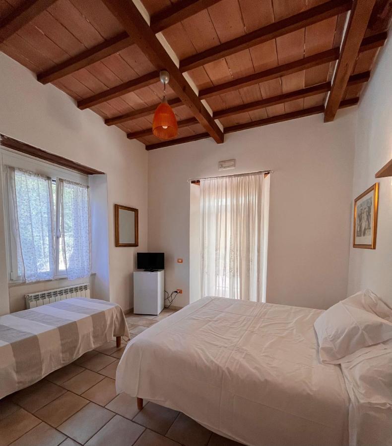B&B La Fucinaia Pet Friendly Adults Only Campiglia Marittima Bagian luar foto